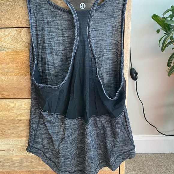 LULU LEMON GREY TANK TOP - Picture 3 of 5